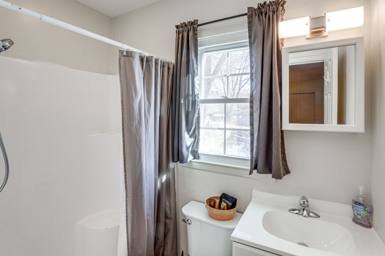 Bathroom, Dtwn Boone Home Walk to Appalachian State Campus!, Watauga