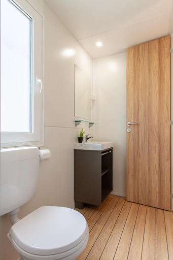 Bathroom 3, Mobile Homes Lopari, Mali Lošinj