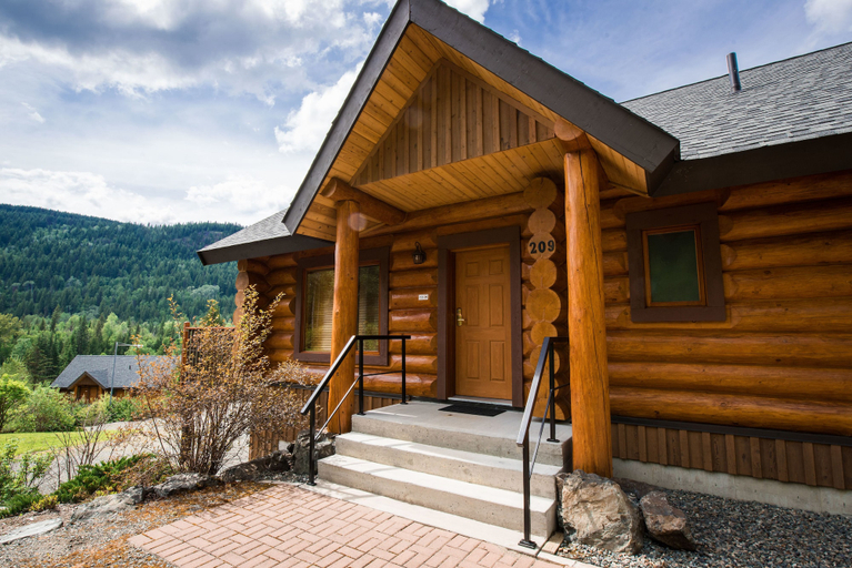 Exterior & Views 2, Alpine Meadows Resort, Thompson-Nicola