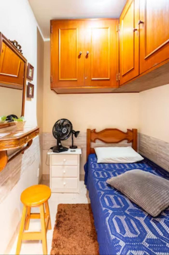 Bedroom, Quarto em casa de vila em Botafogo, Rio de Janeiro, Rio de Janeiro