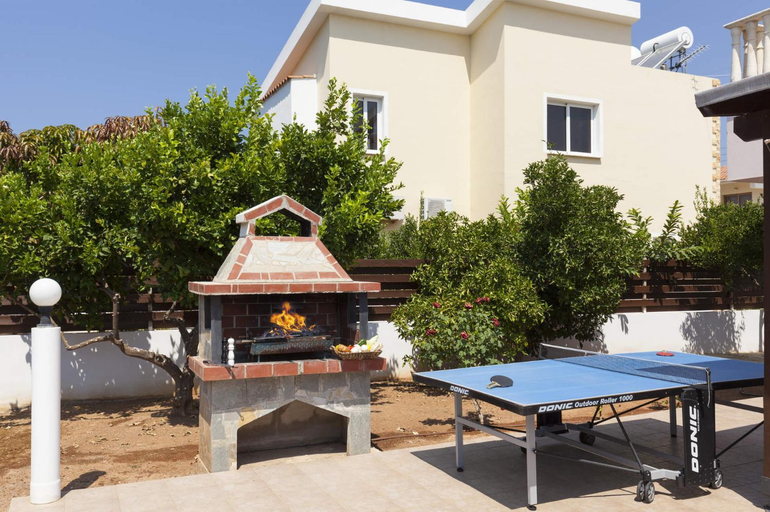 Others 4, Villa Dione by Villa Plus