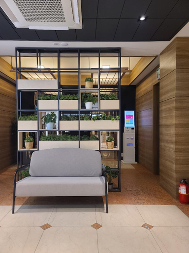 Public Area 3, New Castle, Gyeyang