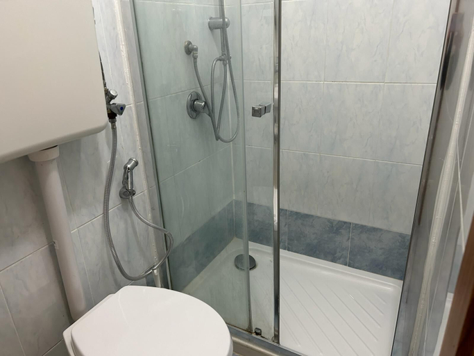 Bathroom 5, VENICE NIGHT 25 DOUBLE ROOM B, Venezia