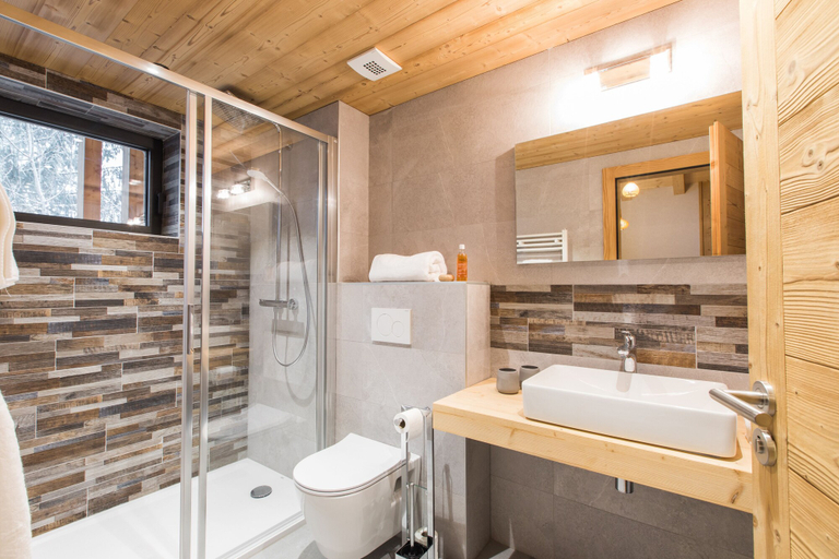 Bathroom 5, Chalet sur les Monts Morzine, Haute-Savoie