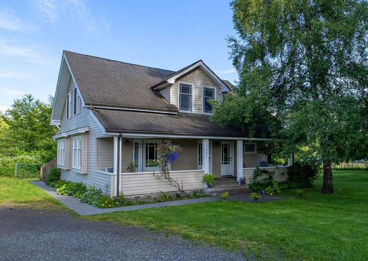 Exterior & Views, Vashon Inn, King