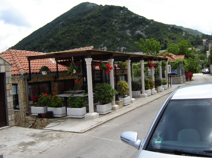 Food & Drinks 3, Apartments "Villa Mungos" Sobra, Mljet