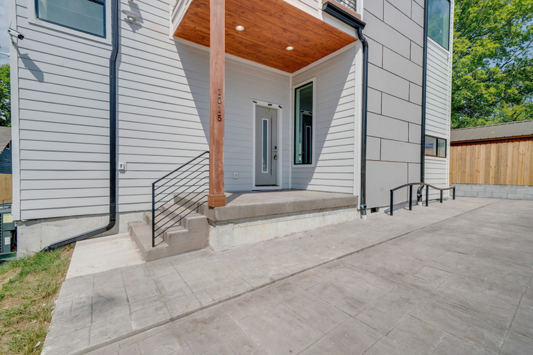 Exterior & Views, Luxury Unit on 12th South, Davidson