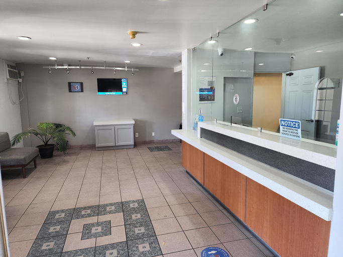 Others 4, Motel 6 Barstow, CA - Mojave Desert Stop - I-15, San Bernardino