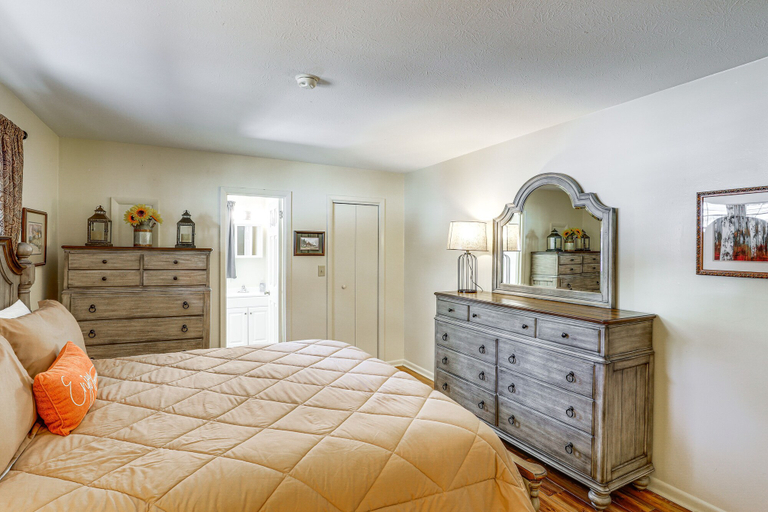 Bedroom 3, Dtwn Boone Home Walk to Appalachian State Campus!, Watauga