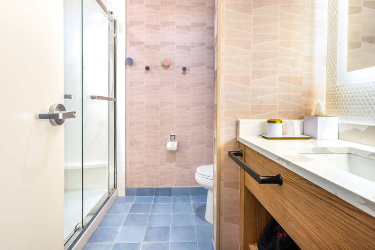 Bathroom 14
