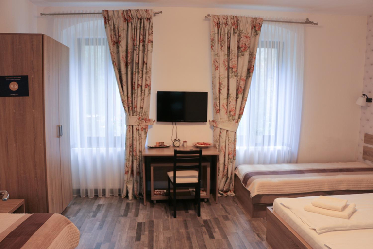 Others 5, Corso Comfort Apartments, Sibiu