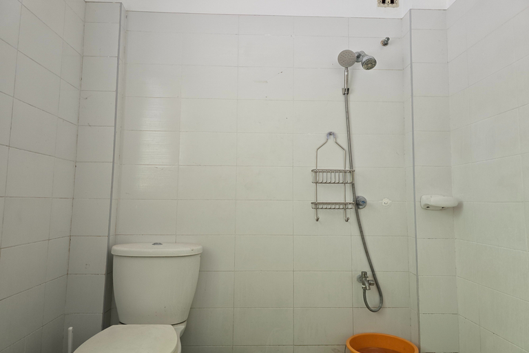 Bathroom 5, Surfers Point Deck Annex, San Juan