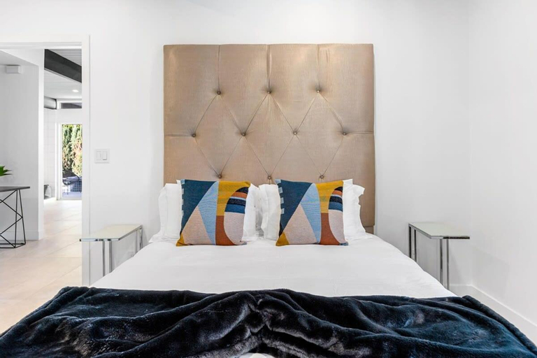 Bedroom 2, The Regal, Riverside