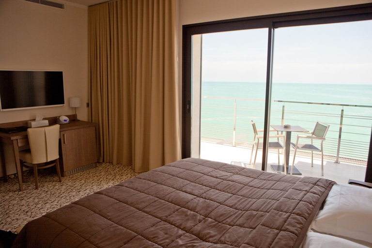 Bedroom 3, Hotel Villa Azur, Alpes-Maritimes
