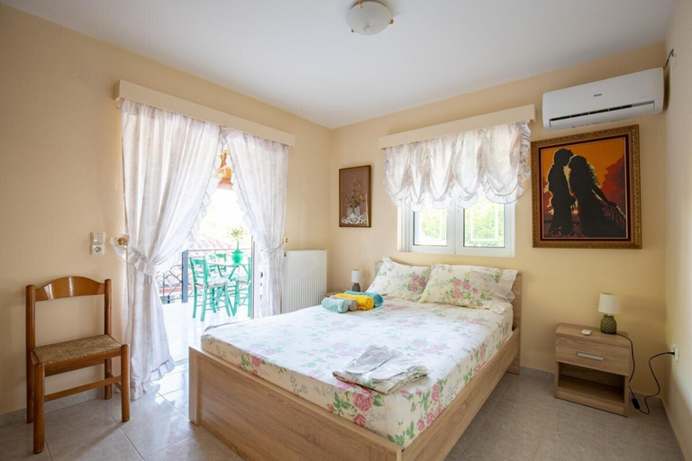 Room 5, Neromilos Harmony - Roussis Residence, Peloponnese