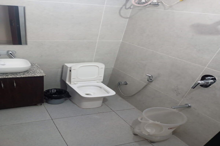 Bathroom 3, Hotel Moon Rise, Garhwal