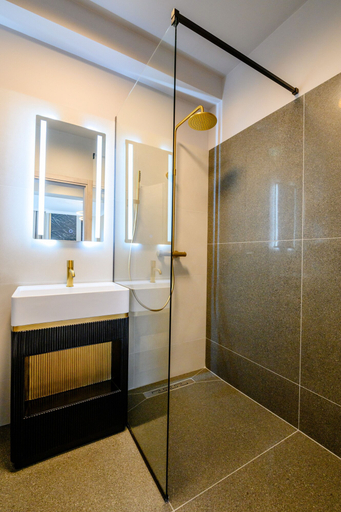 Bathroom 4, ELITTE INN & SUITES, Municipiul Bucuresti