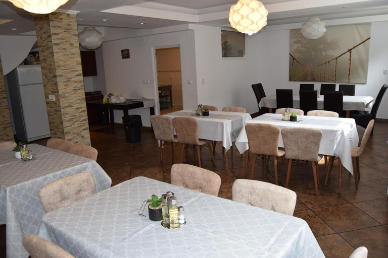 Food & Drinks 5, Pensiunea Clasic, Busteni
