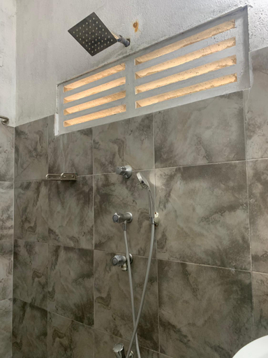 Bathroom 3, Bethany Homestay, Katana