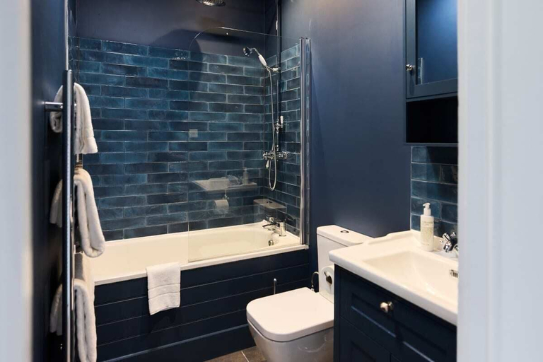 Bathroom 3, The Fulham Town House - Spacious 4BDR House with Garden, London