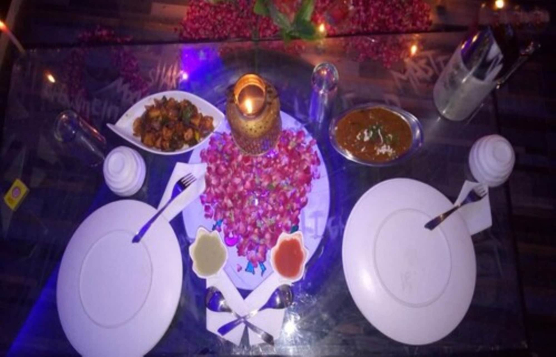 Food & Drinks 4, Goroomgo Rajput Charbagh Lucknow, Lucknow