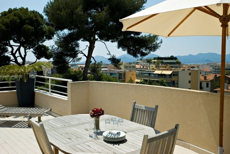 Others 5, PAVILLON BEL AIR, Alpes-Maritimes