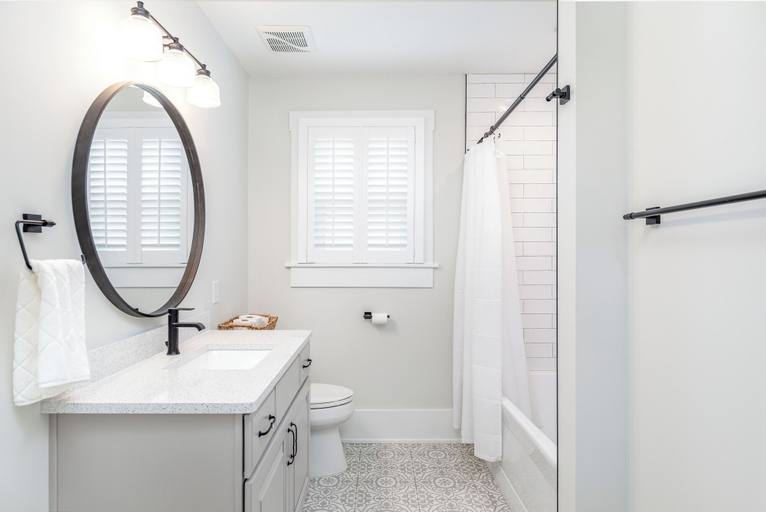 Bathroom 4, Splash of Southern, Chatham