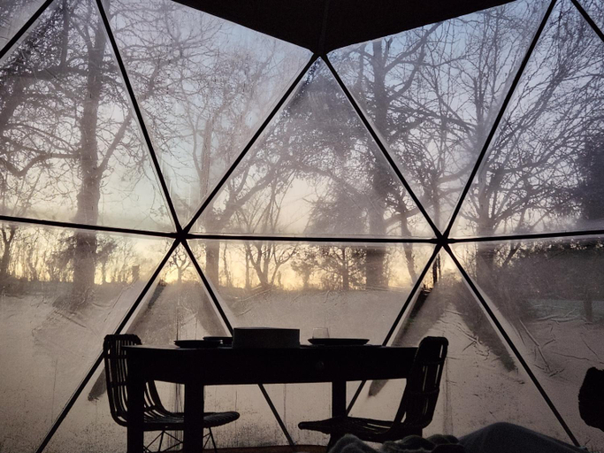 Others 4, le cocon d'amour " Dome avec jaccuzi prive ", Manche