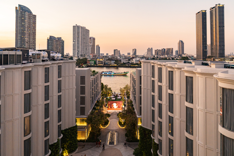 Exterior & Views 7
