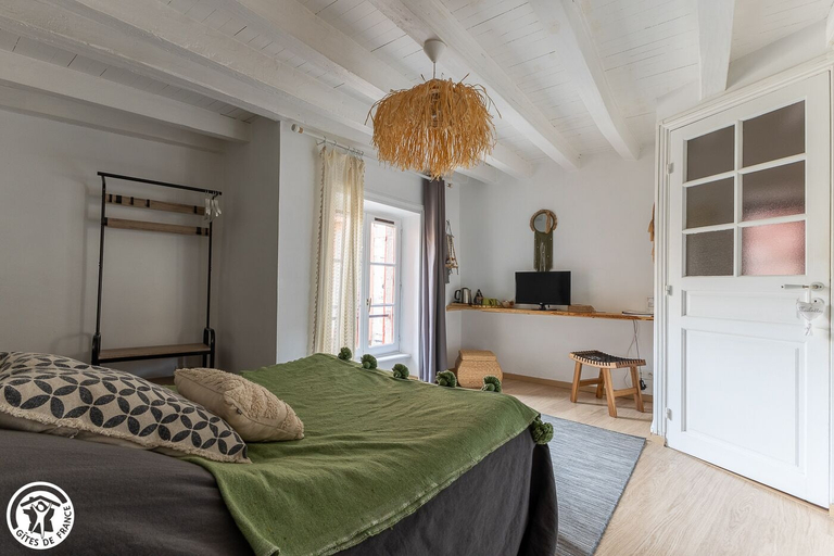 Bedroom 2, Le Logis D'hestia, Puy-de-Dôme