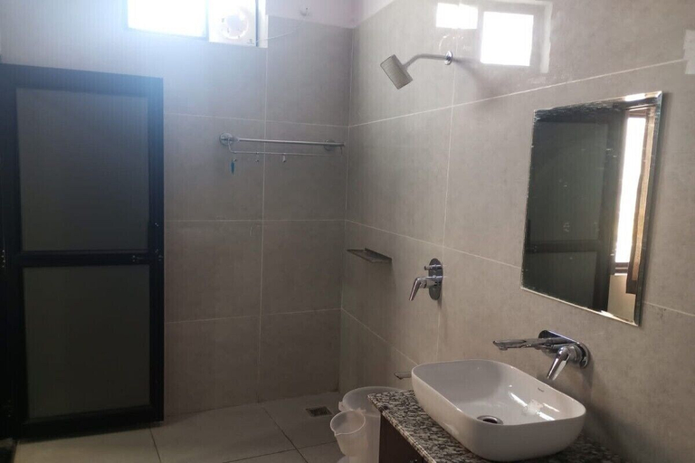 Bathroom 3, Hotel Moon Rise, Garhwal