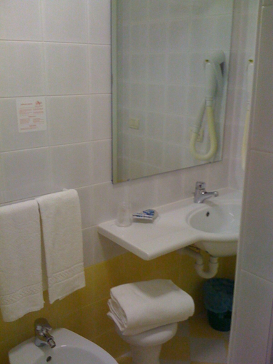 Bathroom 4, Hotel Nederland, Venezia