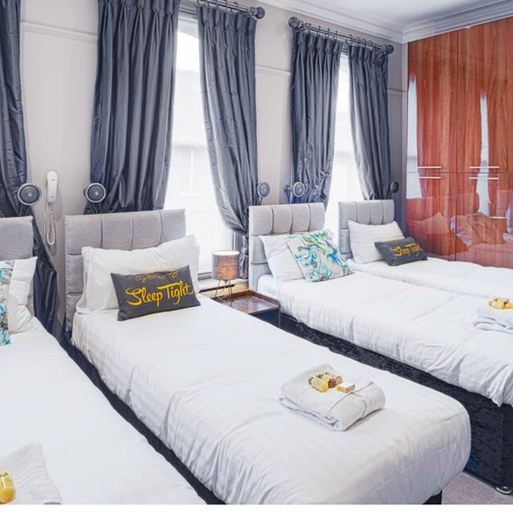 Bedroom 3, The Gillygate Gathering - Sleeps Up To 16 York City Centre, York