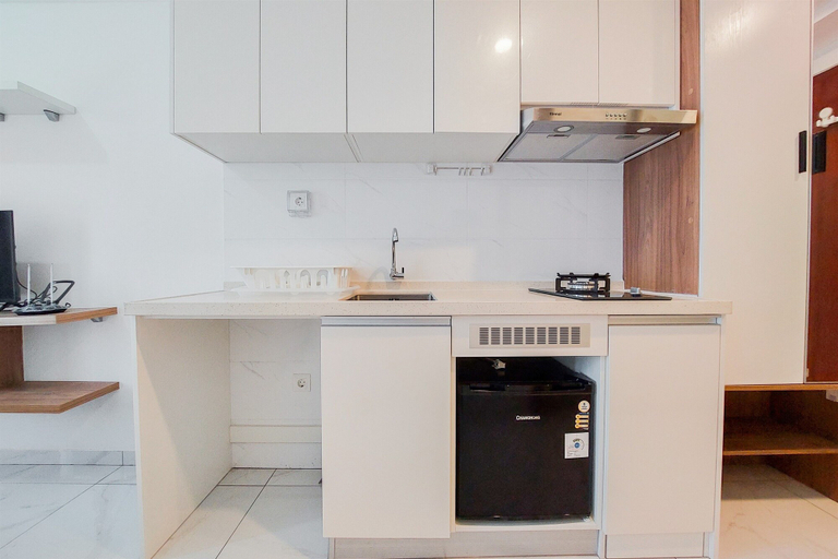 Others 4, Minimalist And High Floor Studio At Sky House Alam Sutera Apartment, Tangerang