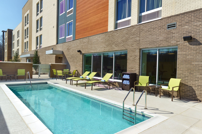 Sport & Beauty, SpringHill Suites by Marriott Arlington TN, Shelby