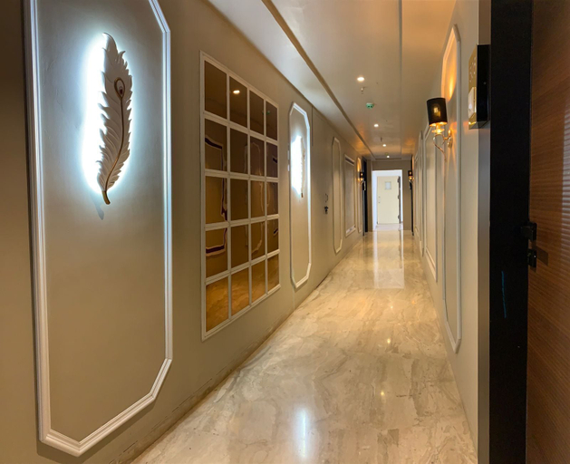 Others 5, Hotel Grand Nidhivan, Nagpur