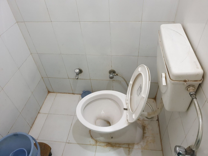 Bathroom, Hotel Mahatma Inn Ajmer, Ajmer
