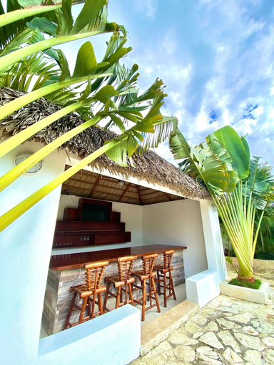 Exterior & Views 2, The White Rock Hotel BB, Guayacanes