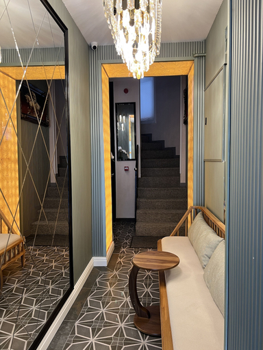 Others 3, The Aramis Suites, Beyoğlu