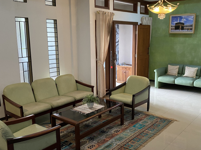 Others 3, Griya Caraka C47 Homestay Guesthouse, Bandung