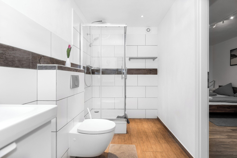 Bathroom 3, Pension Genat, Region Hannover