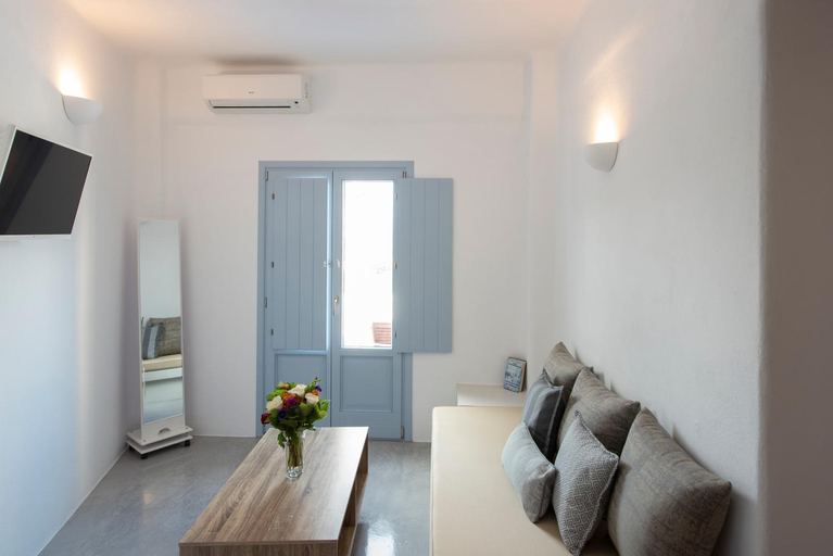 Food & Drinks 1, Red Stone Villa, South Aegean