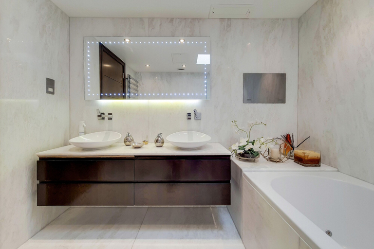 Others 4, The Portman Residences, London