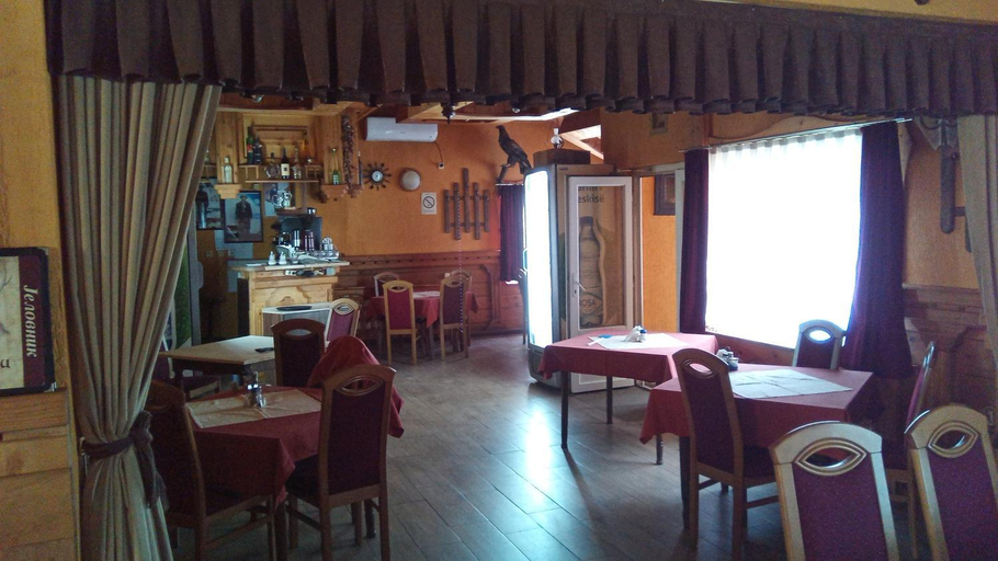 Others 4, Motel Lovac, Štrpce