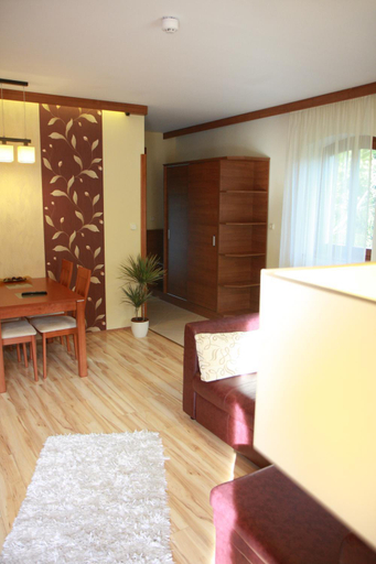 Others 5, Aranybanya Hotel, Abaúj–Hegyközi