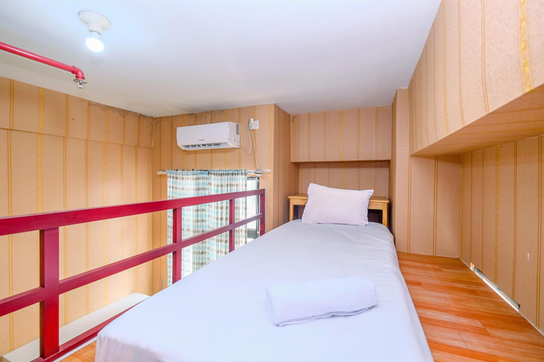 Bedroom 4, Comfortable And Tidy Studio At Dave Apartment, Depok