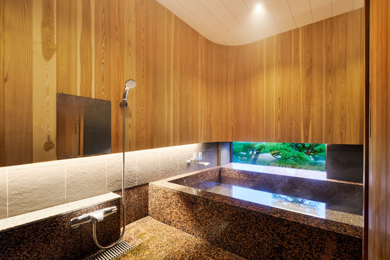 Bathroom 4, Mizuno Ryokan, Karatsu