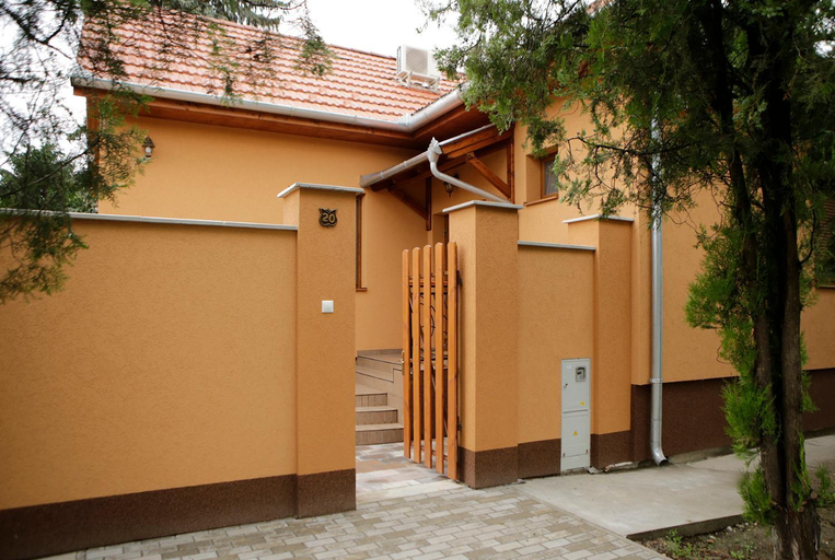 Others 4, Boroka Vendeghaz, Szentes