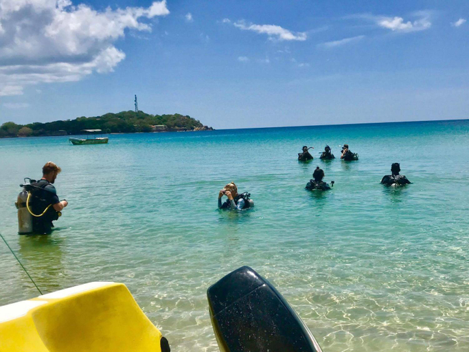Others 2, Lobster Inn, Trincomalee Town and Gravets