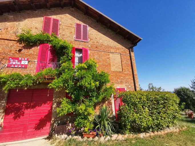 A casa di Anna, Asti